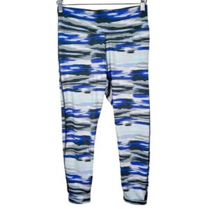 Aerie Womens Size  Medium Activewear Compression Capri Legging